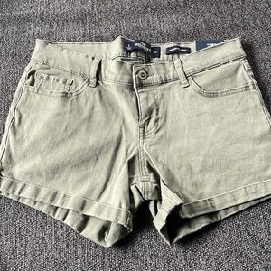 Low rise midi shorts - size 5 W27